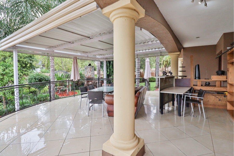 5 Bedroom Property for Sale in Birdwood Estate North West